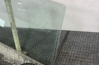 Vitre arriere droit DACIA SANDERO 2