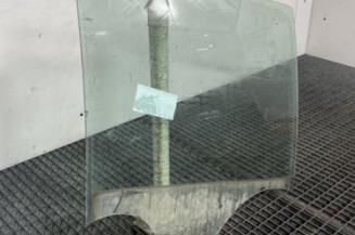 Vitre arriere droit DACIA SANDERO 2
