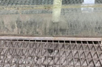Vitre avant gauche SUZUKI SWIFT 3