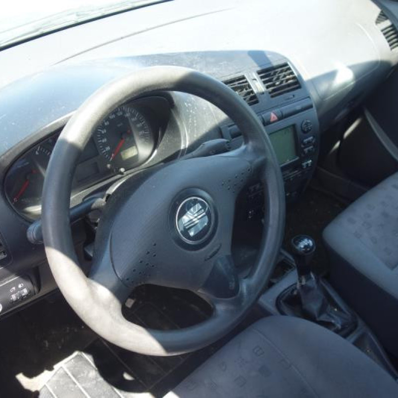 Vitre avant droit SEAT IBIZA 2 Photo n°10