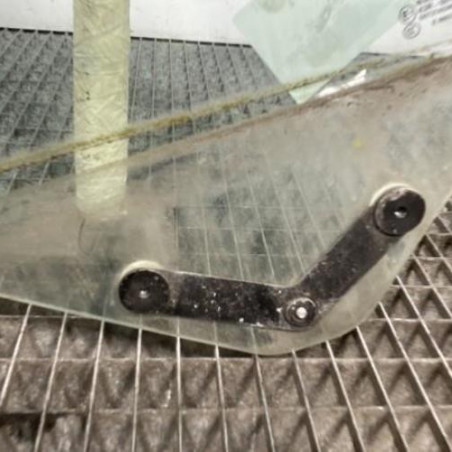 Vitre arriere droit BMW SERIE 3 E46