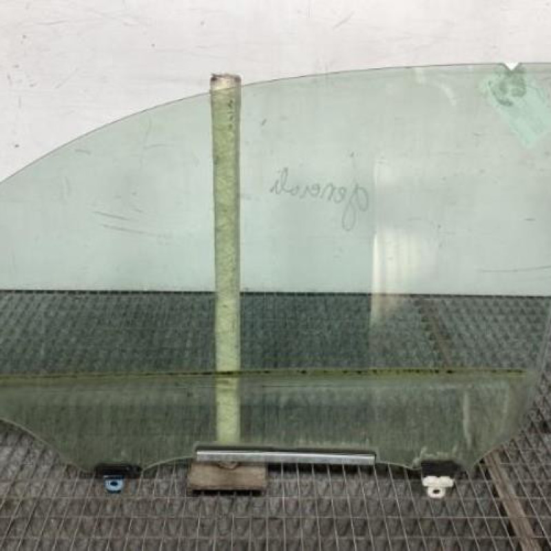 Vitre avant droit TOYOTA URBAN CRUISER Photo n°6