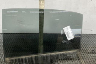 Vitre arriere gauche MERCEDES CLASSE A 176 Photo n°1