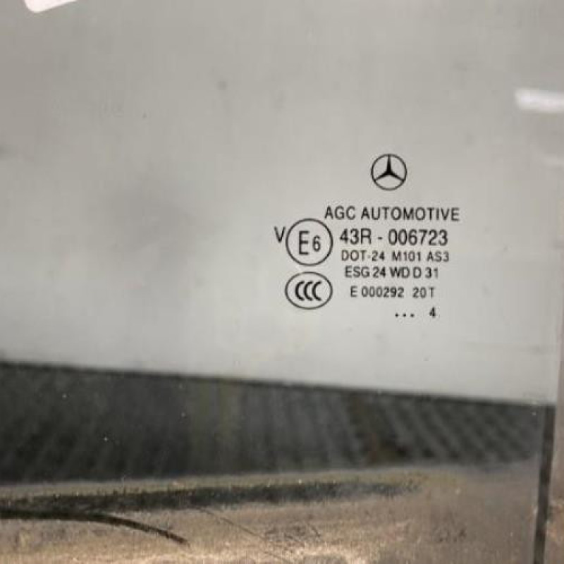 Vitre arriere gauche MERCEDES CLASSE A 176 Photo n°3