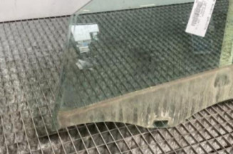 Vitre avant gauche MERCEDES CLASSE A 176