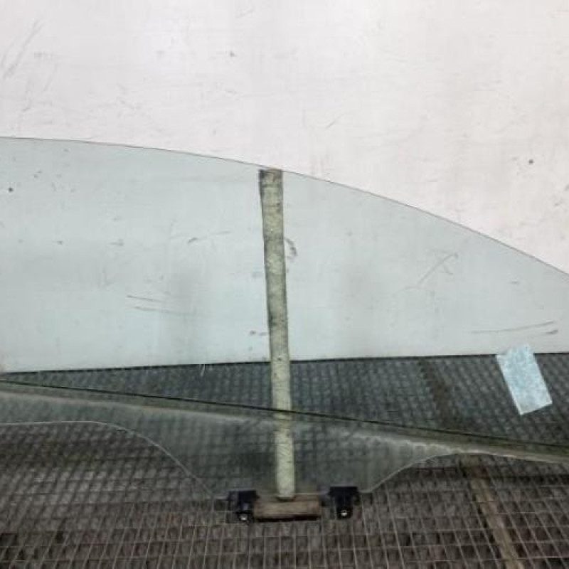 Vitre avant gauche KIA RIO 3 Photo n°6