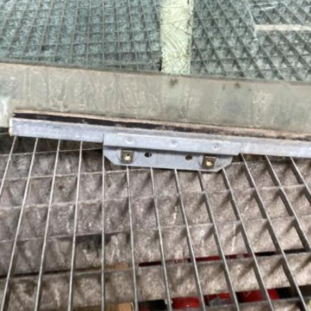 Vitre avant gauche FORD FIESTA 4