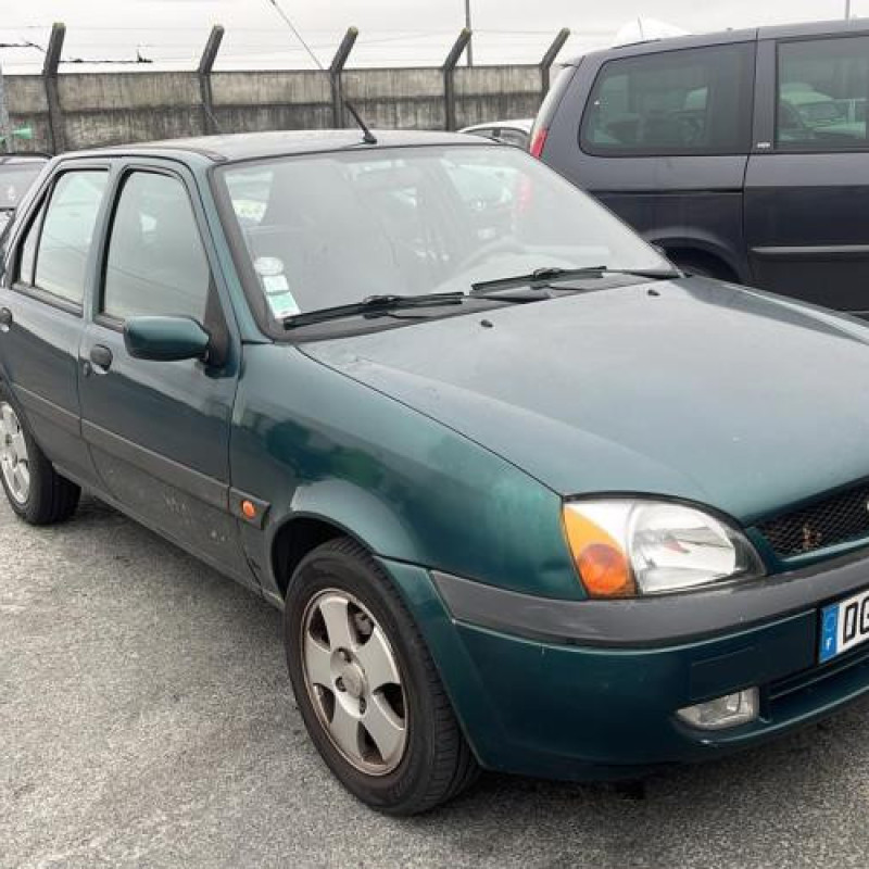 Vitre avant gauche FORD FIESTA 4 Photo n°9