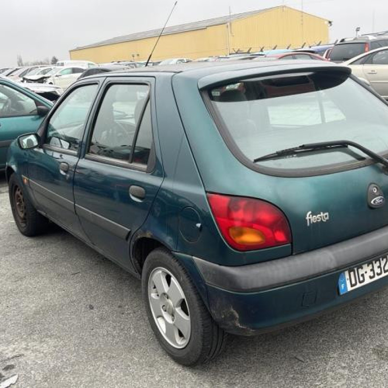 Vitre avant gauche FORD FIESTA 4 Photo n°11