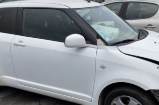 SUZUKI SWIFT 3 1.3i - 16V