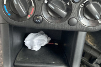 SUZUKI SWIFT 3 1.3i - 16V
