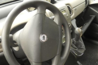 Feu arriere principal droit (feux) LANCIA YPSILON 4