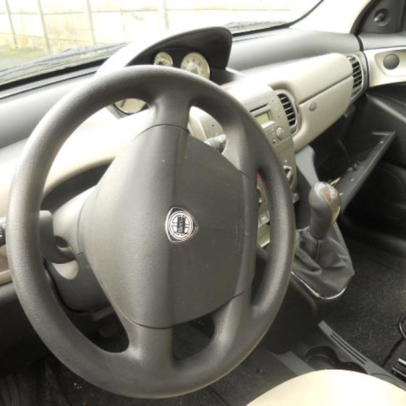 Feu arriere principal droit (feux) LANCIA YPSILON 4 Photo n°8