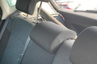 Vitre avant droit VOLKSWAGEN POLO 5