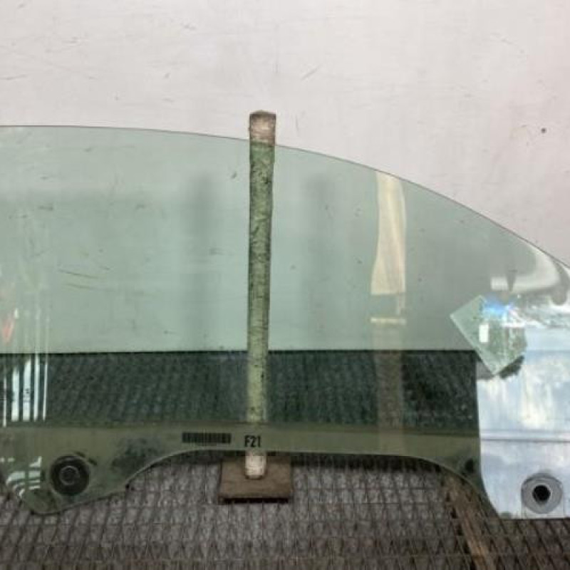Vitre avant gauche BMW SERIE 1 F21 Photo n°7