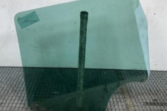Vitre arriere droit DACIA DUSTER 1