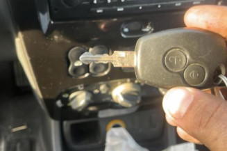 Vitre arriere droit DACIA DUSTER 1