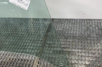 Vitre avant droit PEUGEOT 308 1