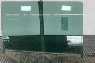 Vitre arriere droit SKODA FABIA 2 Photo n°1