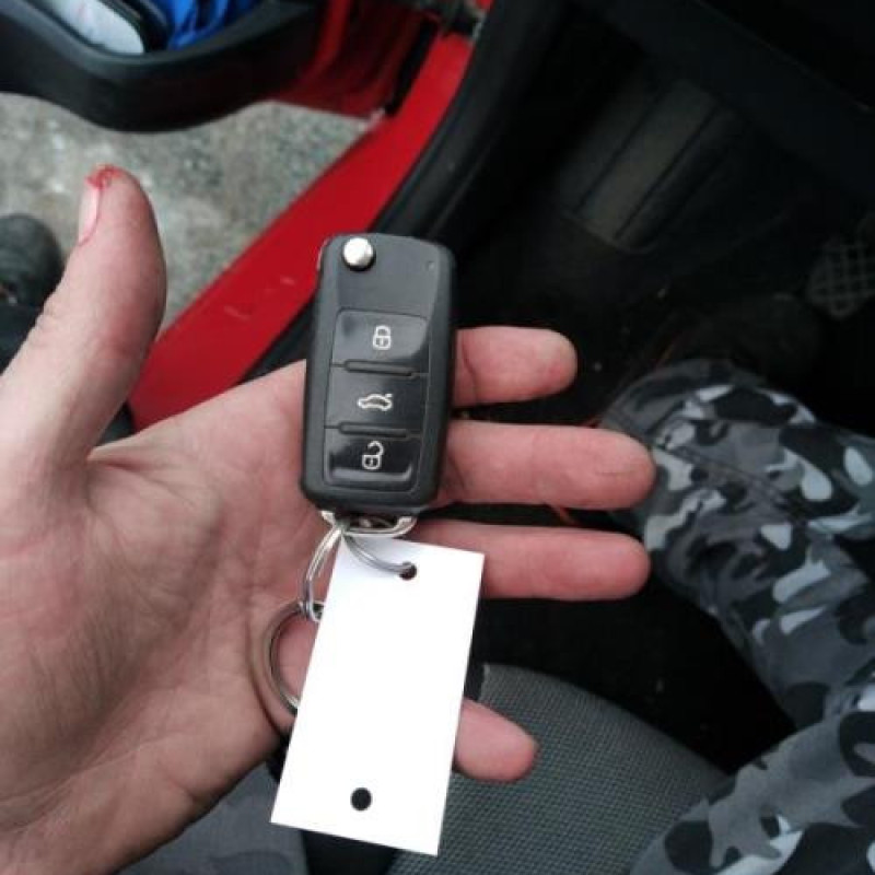 Vitre arriere droit SKODA FABIA 2 Photo n°15