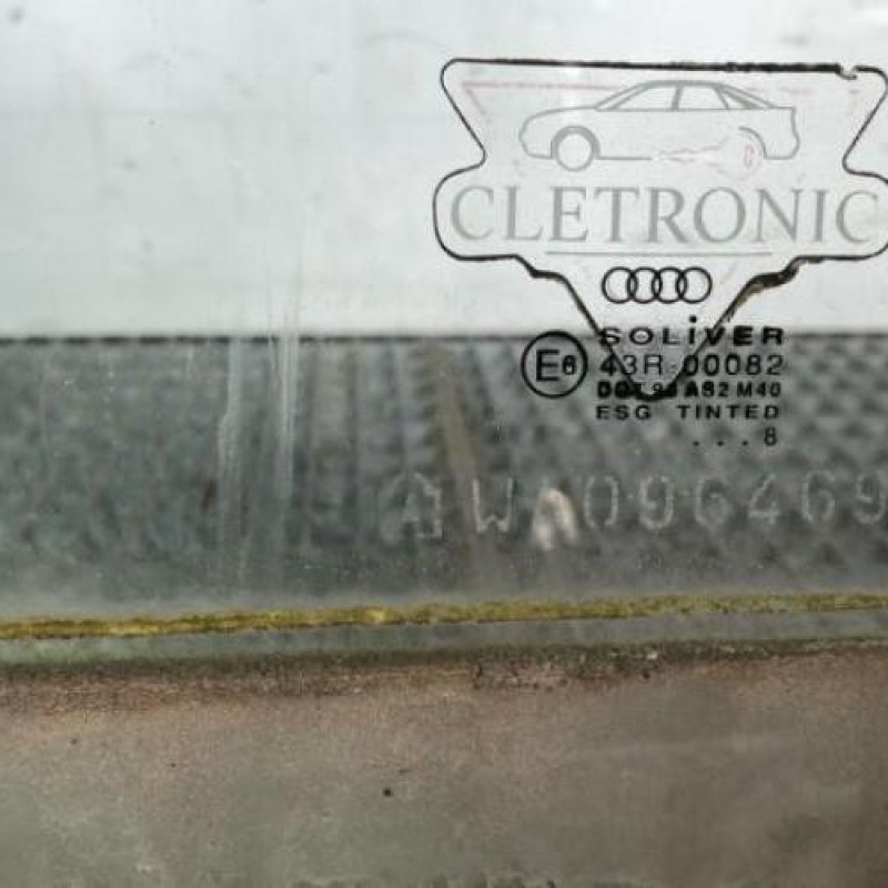 Vitre avant gauche AUDI A3 1 Photo n°4