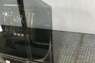Vitre arriere droit NISSAN CUBE