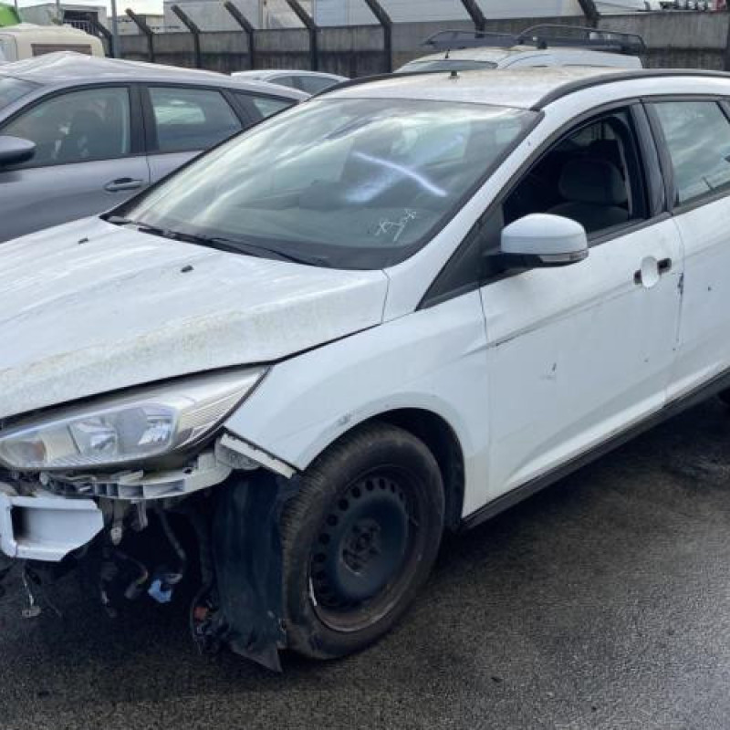 Feu arriere secondaire gauche (feux) FORD FOCUS 3 Photo n°5