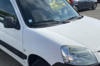 Vitre avant droit CITROEN BERLINGO 1