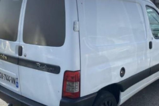 Vitre avant droit CITROEN BERLINGO 1