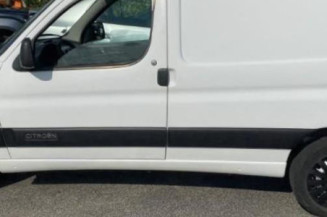 Vitre avant droit CITROEN BERLINGO 1