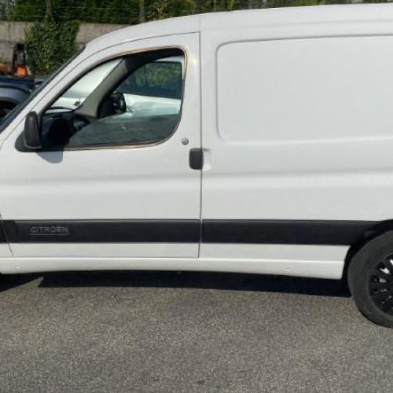 Vitre avant droit CITROEN BERLINGO 1 Photo n°14