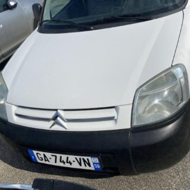 Vitre avant droit CITROEN BERLINGO 1 Photo n°15