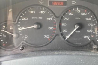 Vitre avant droit CITROEN BERLINGO 1