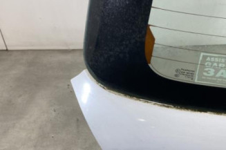 Malle/Hayon arriere SUZUKI SWIFT 3