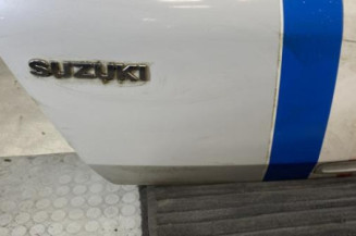 Malle/Hayon arriere SUZUKI SWIFT 3