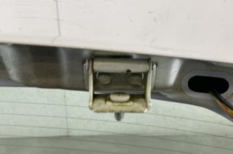 Malle/Hayon arriere SUZUKI SWIFT 3