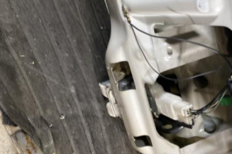 Malle/Hayon arriere SUZUKI SWIFT 3