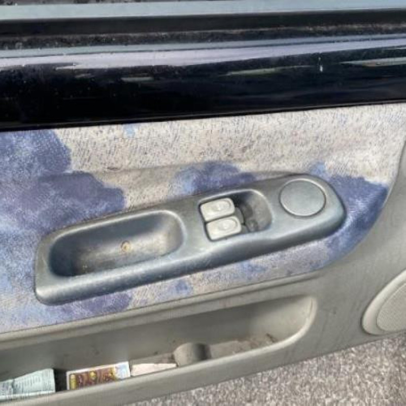 Eclairage de plaque RENAULT TWINGO 1 Photo n°9
