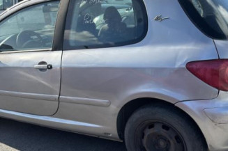 Serrure avant droit PEUGEOT 307