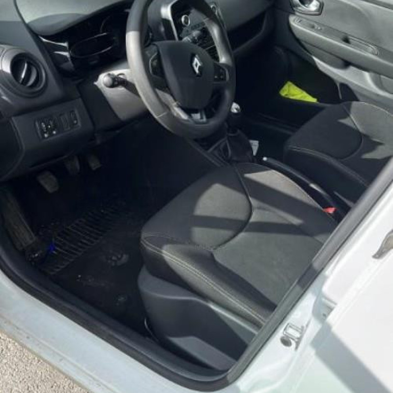 Ceinture avant gauche RENAULT CLIO 4 Photo n°5