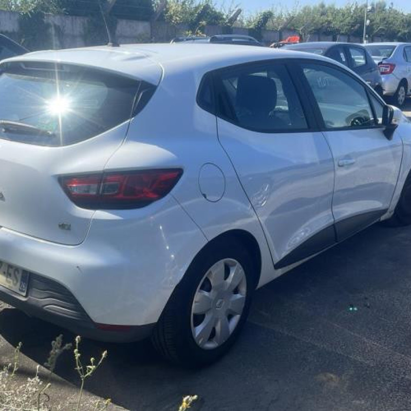 Ceinture avant gauche RENAULT CLIO 4 Photo n°4