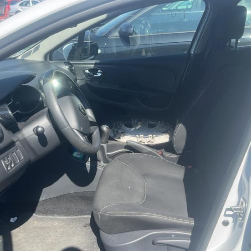 Ceinture avant gauche RENAULT CLIO 4 Photo n°12