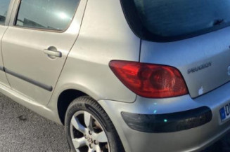 Serrure avant droit PEUGEOT 307