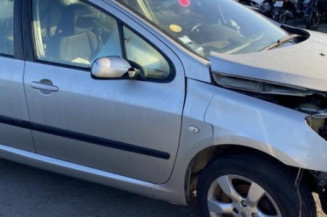 Serrure avant droit PEUGEOT 307