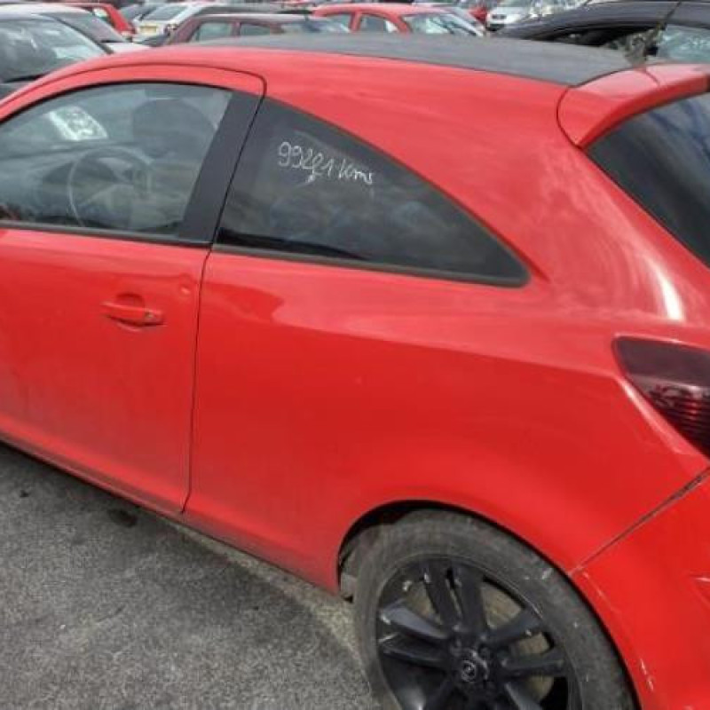 Feu arriere principal droit (feux) OPEL CORSA D Photo n°7