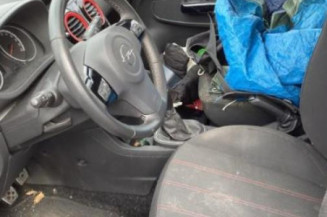 Moto ventilateur radiateur OPEL CORSA D