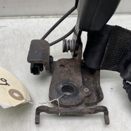 Attache ceinture arriere gauche RENAULT MEGANE 3