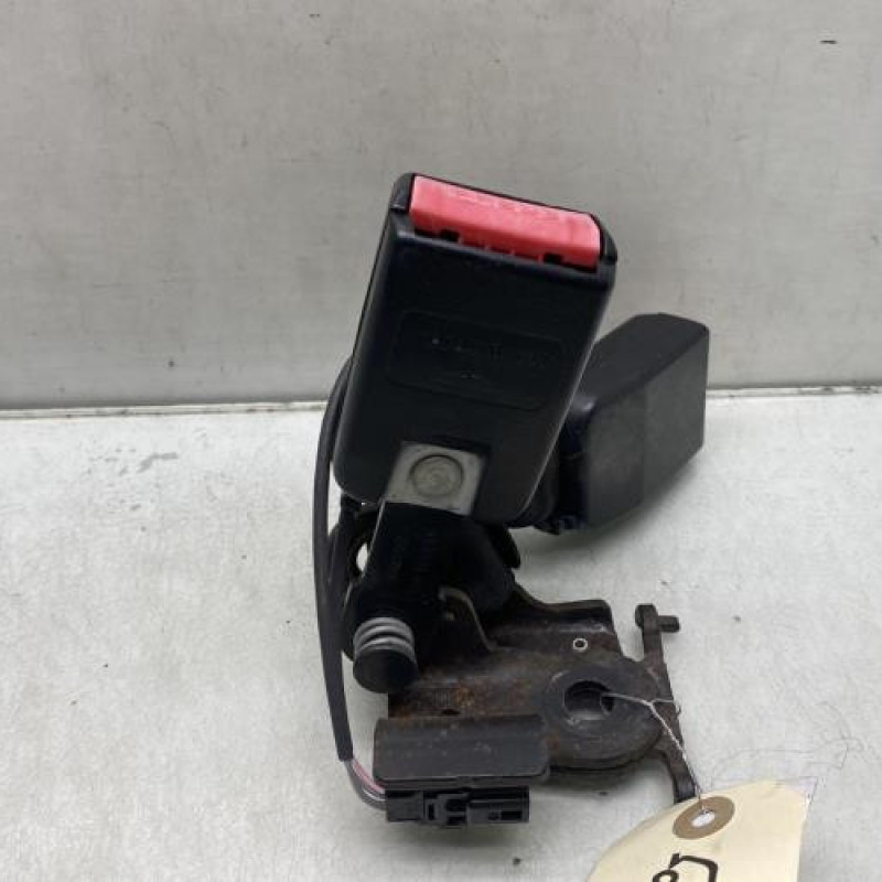 Attache ceinture arriere gauche RENAULT MEGANE 3 Photo n°3