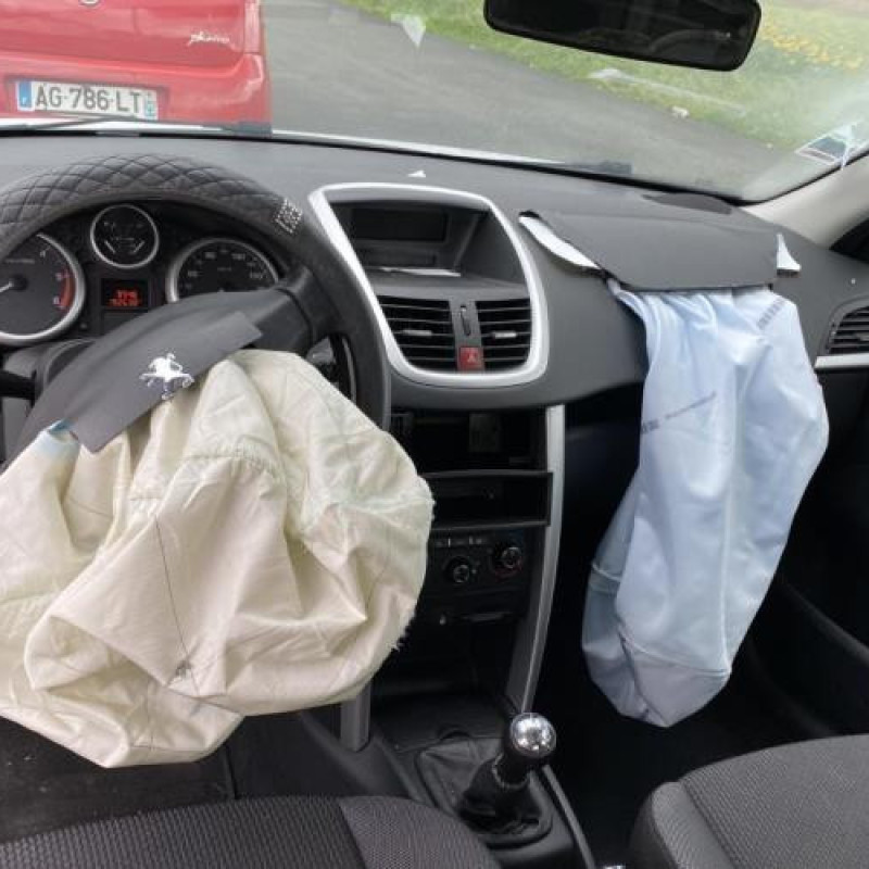 Moteur essuie glace avant PEUGEOT 207 Photo n°17
