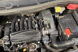 Poignee porte avant gauche PEUGEOT 208 1